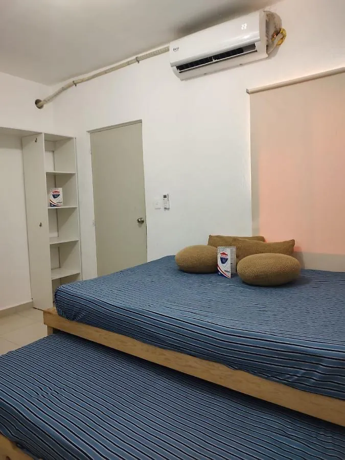 Pretty Apartment Hoestel Bacaret! Cancun